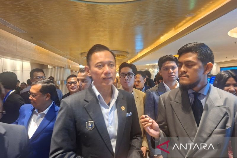 Menteri Koordinator Bidang Infrastruktur dan Pembangunan Kewilayahan (Menko Infra) Agus Harimurti Yudhoyono (AHY) menghadiri Digital Infrastructure Summit 2026, di Jakarta, Senin (12/10/2026). (Foto-Antara)