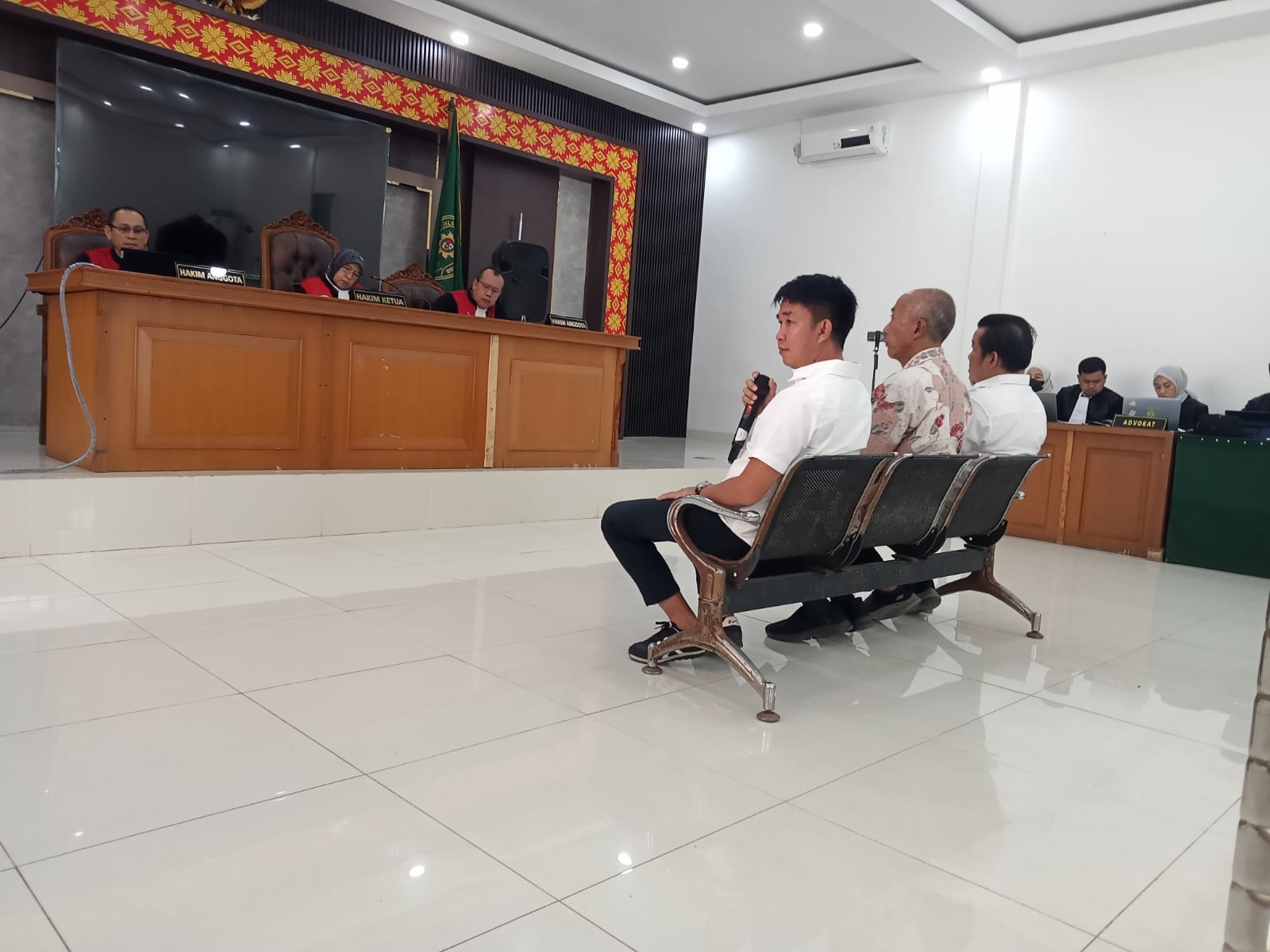 KPK Cecar PPK Ikut Survei Pengadaan  Smartboard dan Chromebook Muara Enim