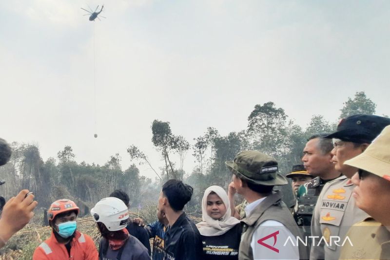 Menhut Pastikan 50 Helikopter "Water Bombing" Masih Beroperasi